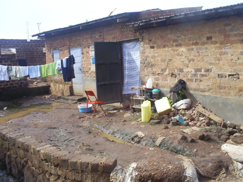 Kampala Slums 2013 - Average Home